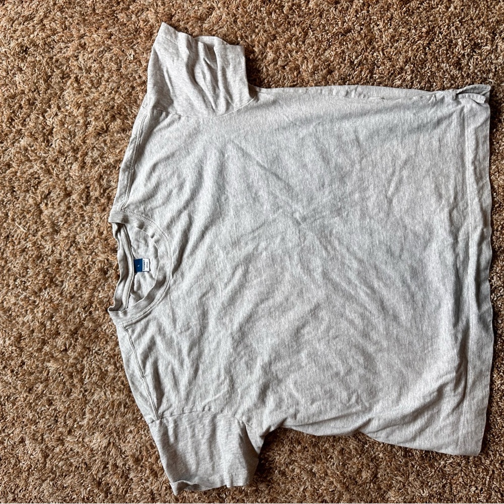 Old Navy Light Gray Tee